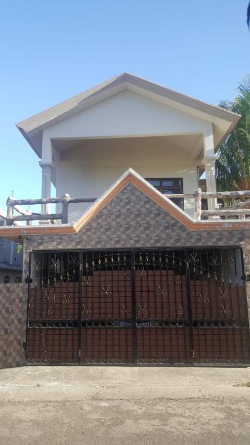 Bed and Breakfast The Rustic Terre Rouge  Екстер'єр фото
